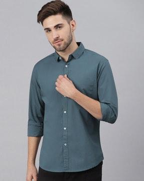 slim fit shirt with patch pocket