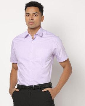 slim fit shirt with patch pocket