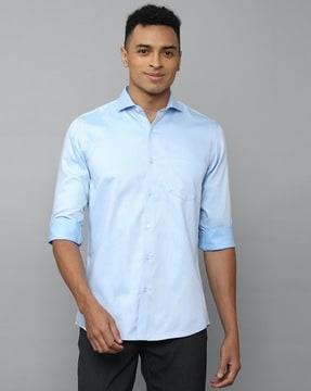 slim fit shirt with patch pocket