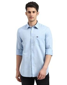 slim fit shirt with patch pocket