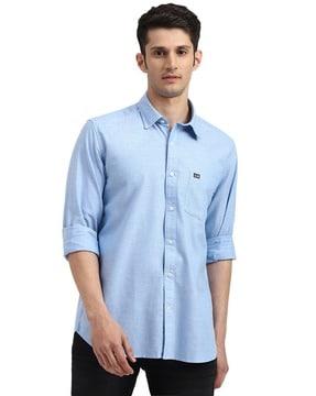 slim fit shirt with patch pocket