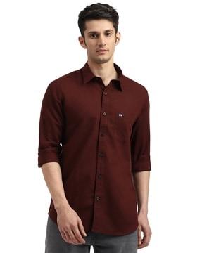 slim fit shirt with patch pocket