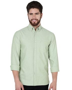 slim fit shirt with patch pocket