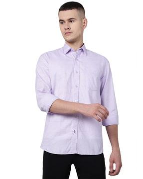 slim fit shirt with patch pocket