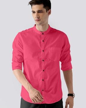 slim fit shirt with patch pocket