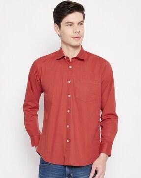 slim fit shirt with patch pocket