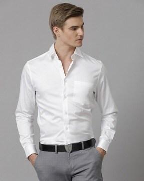 slim fit shirt with patch pocket