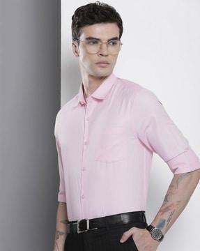 slim fit shirt with patch pocket