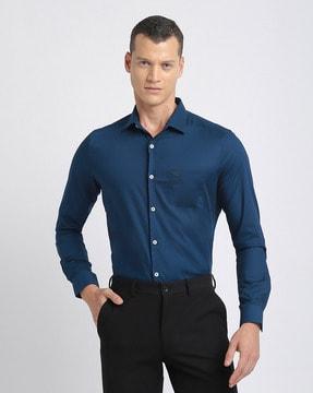 slim fit shirt with patch pocket