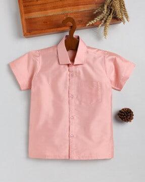 slim fit shirt with patch pocket