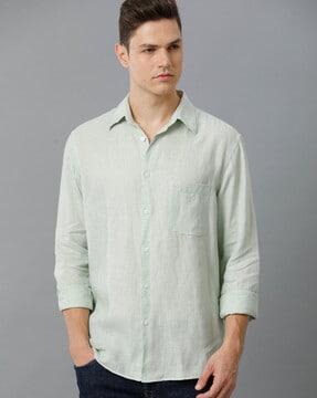 slim fit shirt with patch pocket