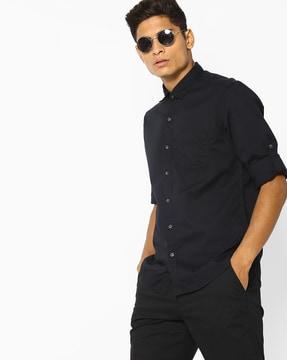 slim fit shirt with patch pocket