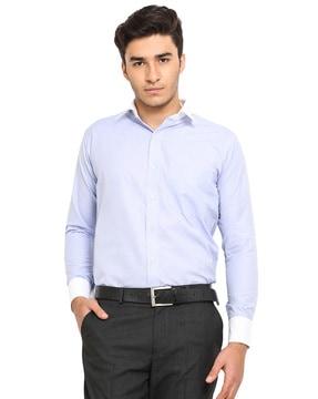 slim fit shirt with patch pocket