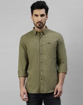 slim fit shirt with patch pockets