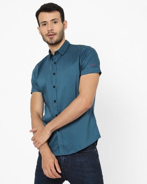 slim fit shirt with short sleeves