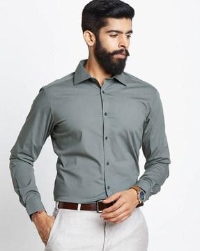 slim fit shirt with spread collar