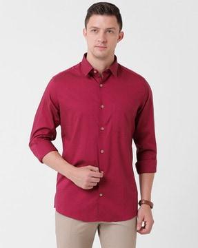 slim fit shirt with spread collar