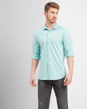 slim fit shirt with spread collar