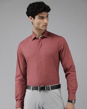 slim fit shirt with spread collar