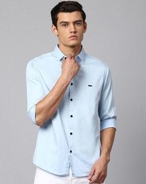 slim fit shirt with spread collar