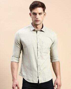 slim fit shirt with spread collar