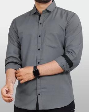 slim fit shirt with spread collar