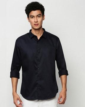 slim fit shirt with spread collar