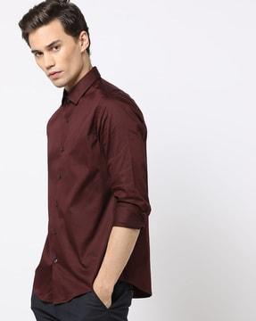 slim fit shirt with spread collar