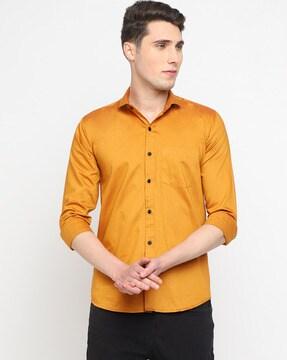 slim fit spread-collar shirt