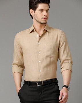 slim fit spread-collar shirt