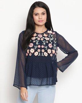 slim fit top with floral applique