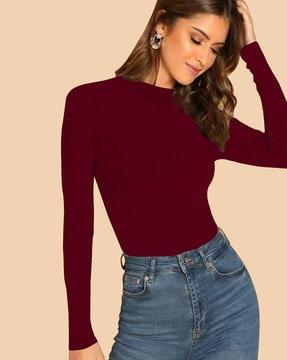 slim fit top with round neck