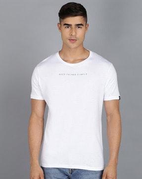 slim fit typographic print round-neck t-shirt