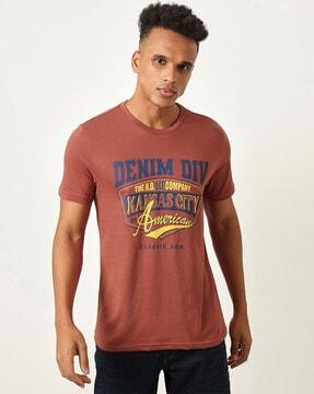 slim fit typographic print round-neck t-shirt