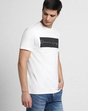 slim fit typographic print round-neck t-shirt