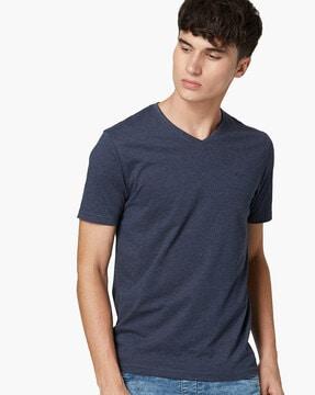 slim fit v-neck t-shirt