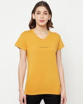 slim fit v-neck t-shirt