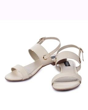 sling-back sandals with buckle closure