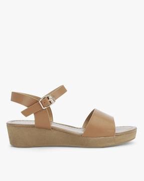 sling-back sandals with buckle closure