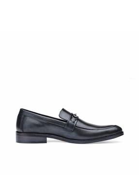 slip-on formal shoes with metal accent