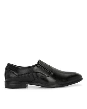 slip-on round-toe formal shoes