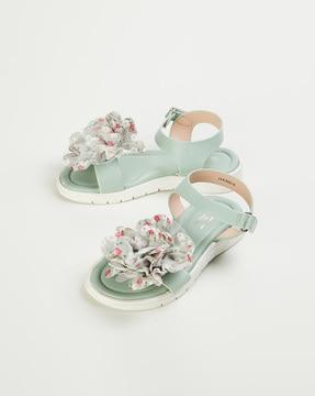slip-on sandals with floral applique