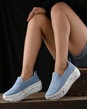 slip-on brick with mesh detail