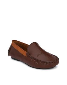 slip-on casual shoes 