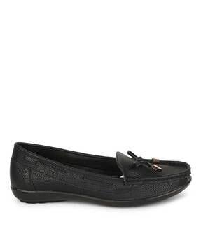 slip-on casual shoes with tassels
