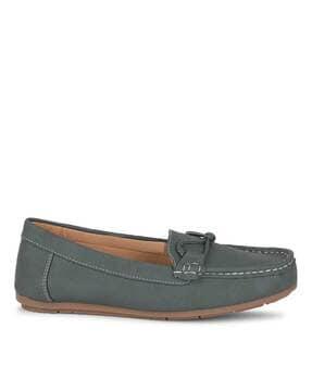 slip-on casual shoes