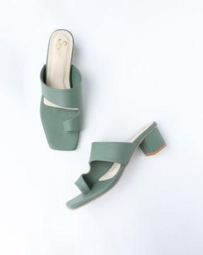 slip-on chunky heels with toe ring