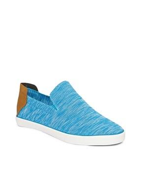 slip-on flat casual shoes