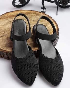 slip-on flat sandals with open toe shape