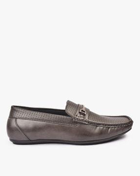 slip-on formal shoes with metal accent